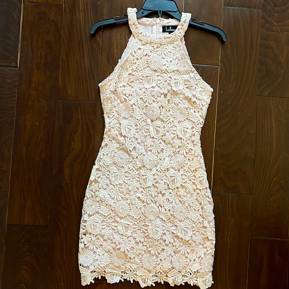 Lulus light pink flower patterned dress